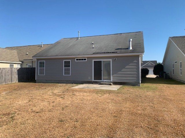 Building Photo - 2932 Beunavista Ct