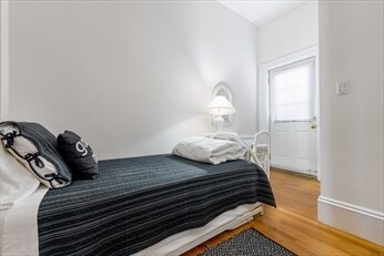 Building Photo - 1609 Tremont St