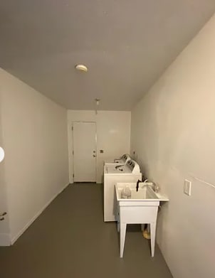 Building Photo - 1228 E 340th St