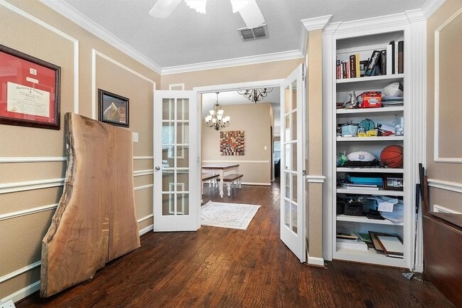 Building Photo - 2912 Day Star Dr