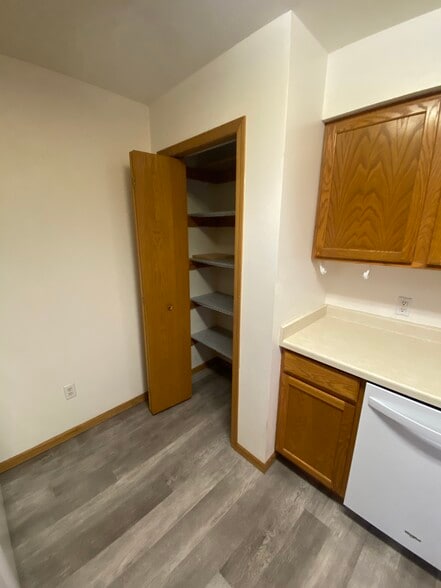 Building Photo - 523 Trail Side Dr