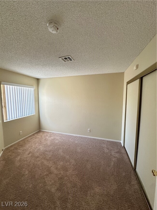 Building Photo - 2120 Running River Rd