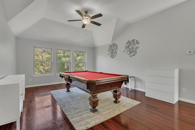 Building Photo - 2100 Acorn Bend
