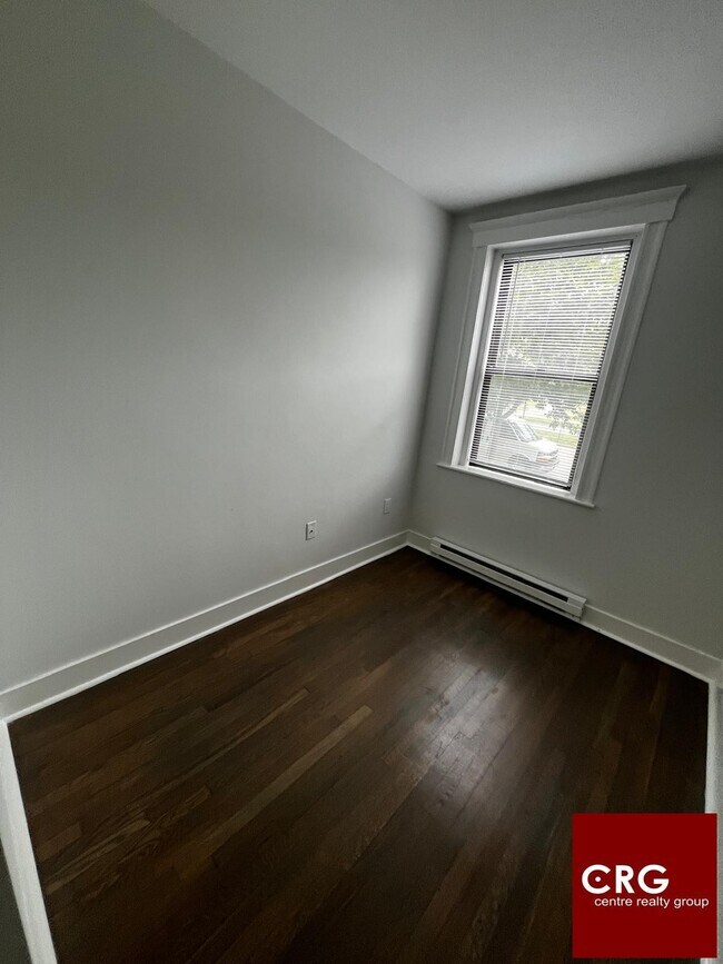 Building Photo - 81-83 Park Dr. Unit 1A