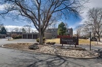 Building Photo - 1152 S Yosemite Way