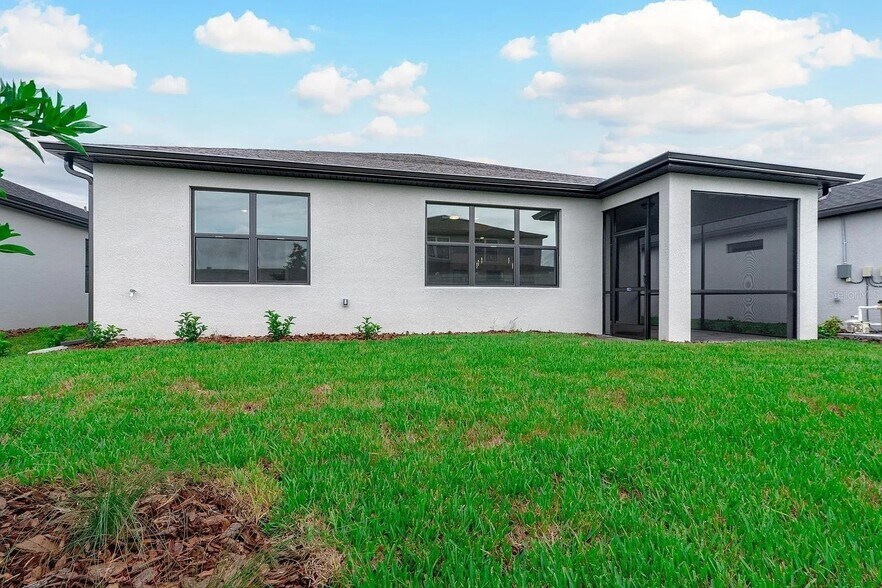 Building Photo - 2175 Darley Oak Way