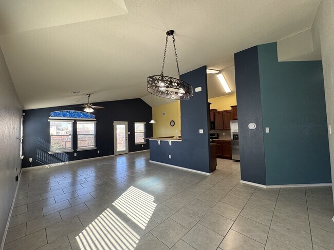 Building Photo - 1314 Starlight Dr