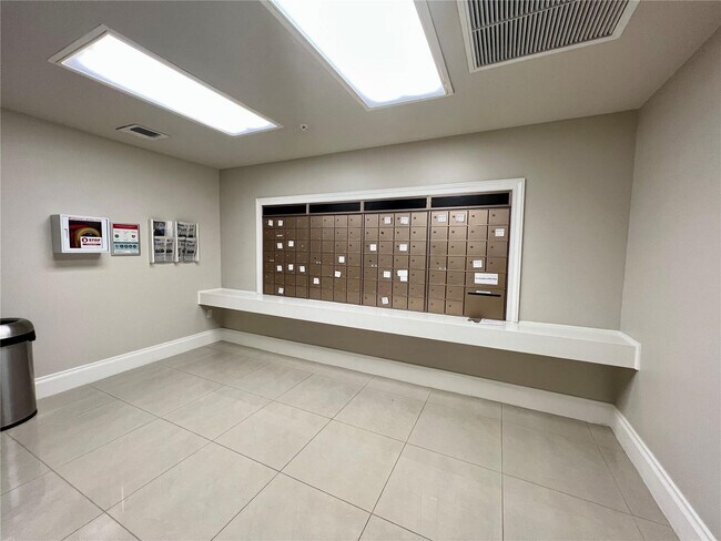 Building Photo - 6001 N Ocean Dr