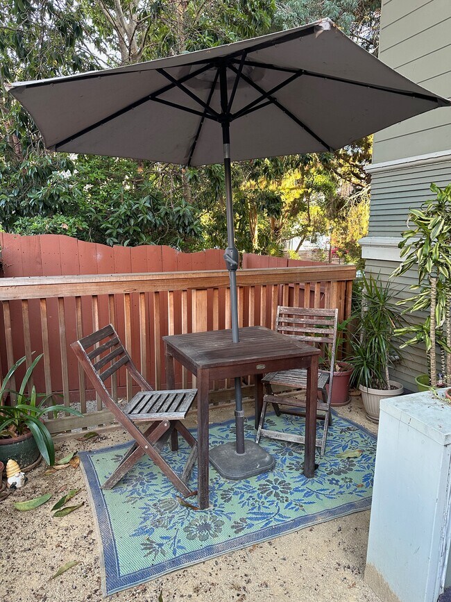 Front Yard Area - 55 Hamilton Pl
