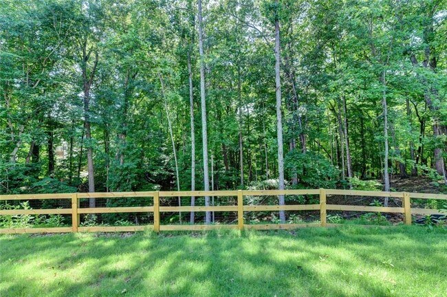 Building Photo - 9135 Fox Trail Ln