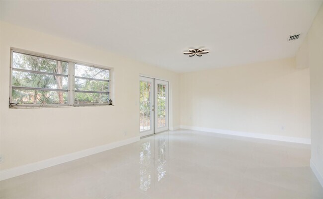 Building Photo - 3105 18th St