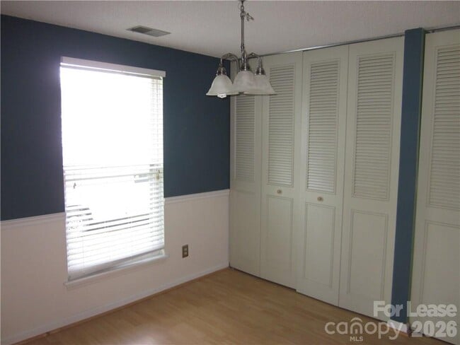 Building Photo - 11411 Misty Valley Ct