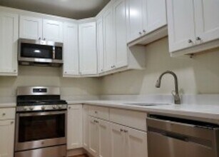 Building Photo - Renovated Brookline / Coolidge Corner 4 Bed/2 Bath on Harris St for September 1st.  NO BROKER FEE