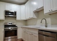 Building Photo - Renovated Brookline / Coolidge Corner 4 Bed/2 Bath on Harris St for September 1st.  NO BROKER FEE