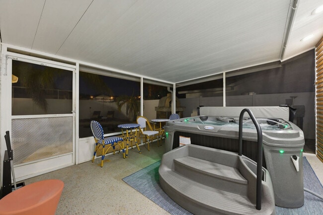 Building Photo - 12299 91st Ave N