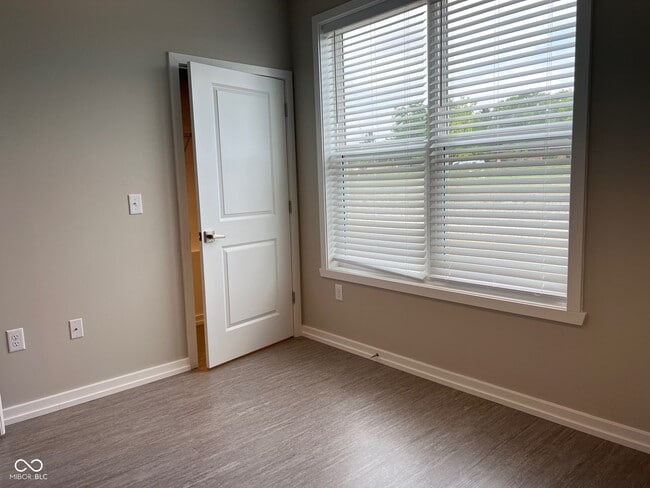 Building Photo - 106 Cypress Dr