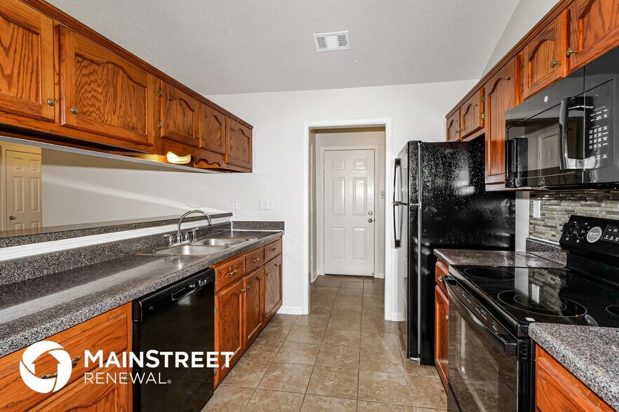 Building Photo - 9098 Kirkwood Ln