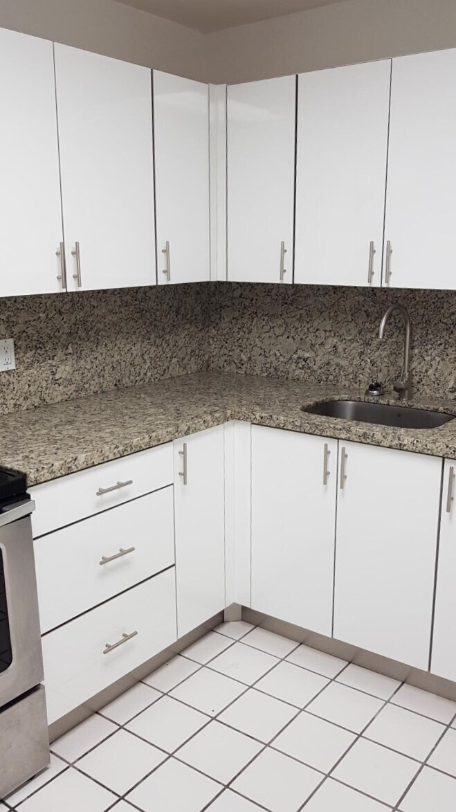 Building Photo - 7787 SW 86th St