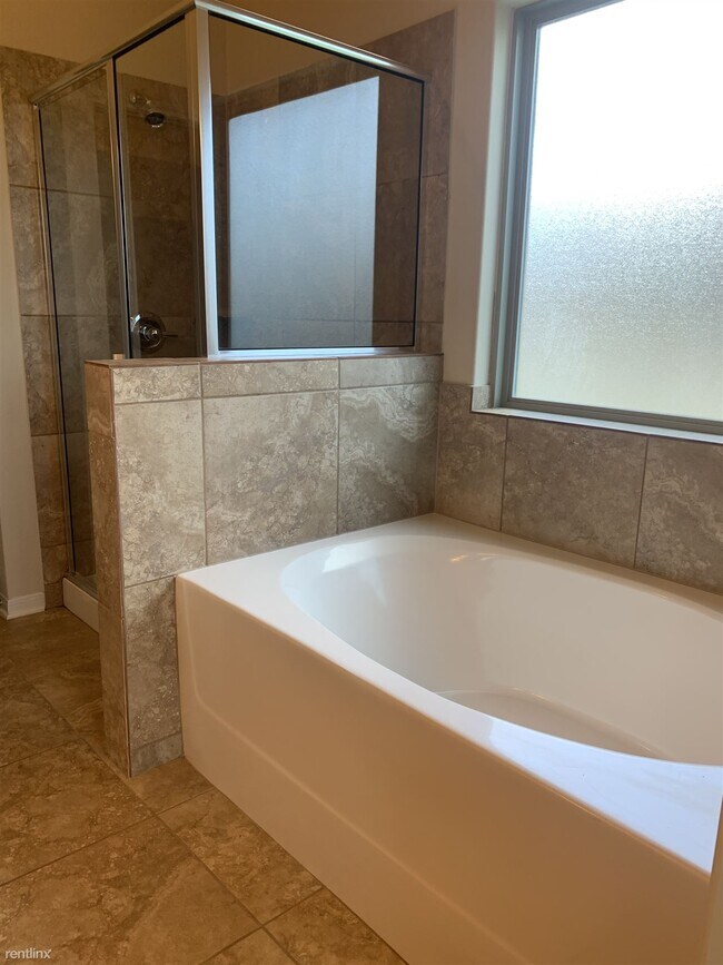 Building Photo - 4 br, 2 bath House - 5607 Markham Drive