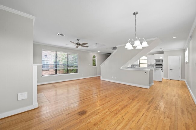 Building Photo - 2154 Arabelle St