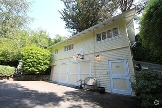 Building Photo - 1 Throckmorton Ln