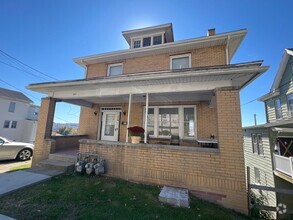 Building Photo - 401 Beverly Ave