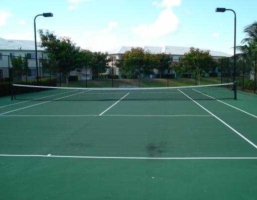 Building Photo - 1221 Lucaya Dr