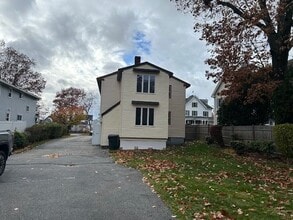 Building Photo - 699 Chestnut St