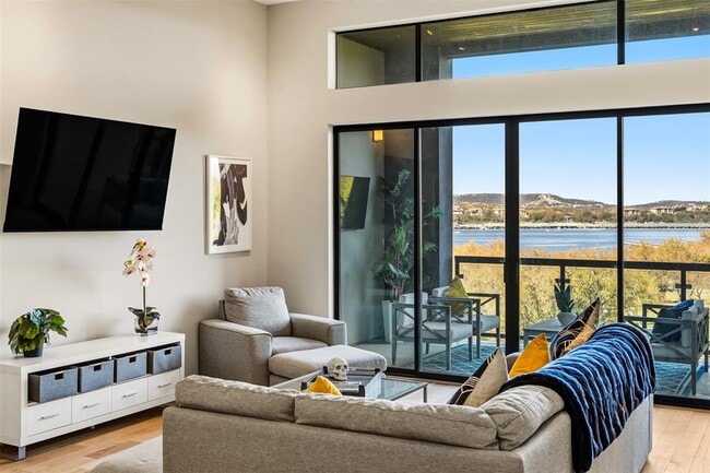 Building Photo - 5921 Hiline Rd