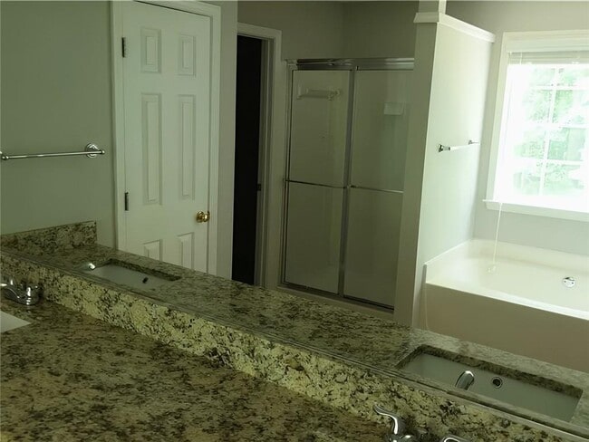 Building Photo - 2237 Traywick Chase