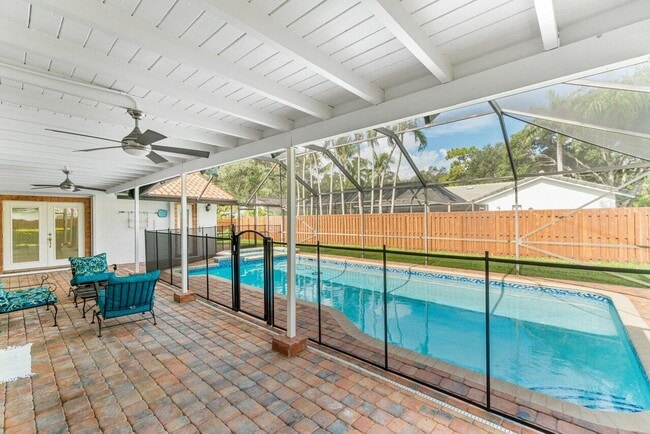 Building Photo - 20777 Soneto Dr
