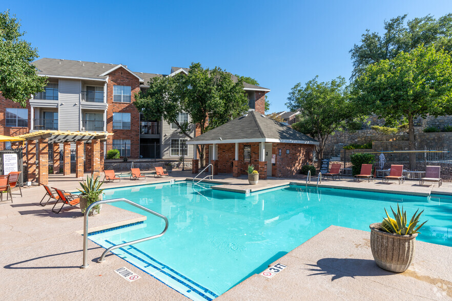 Primary Photo - Shadow Ridge Apartment Homes