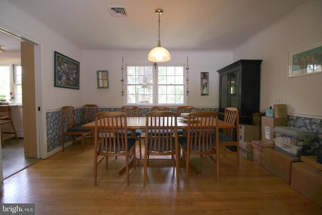 Building Photo - 304 Timber Ln