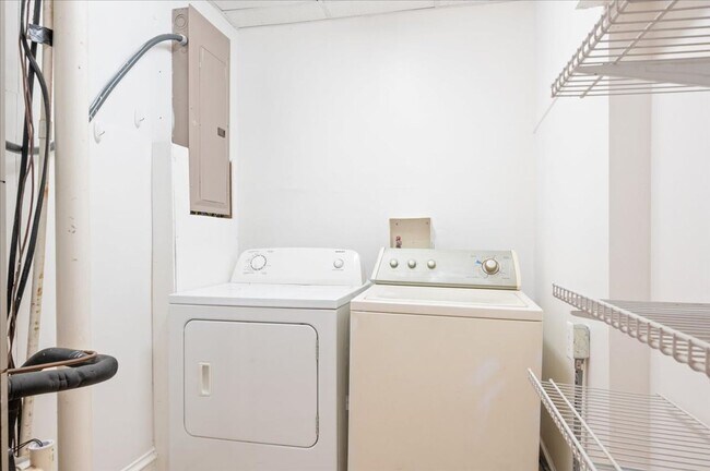 Building Photo - Move-In Special: $300 Off First Month if You Move by March 31, 2026!