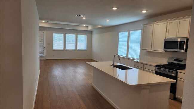 Building Photo - 21642 Coronado Grn Dr