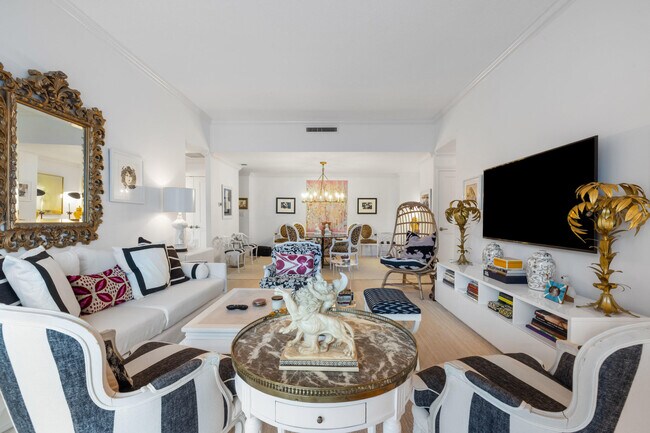 Building Photo - 1801 S Flagler Dr