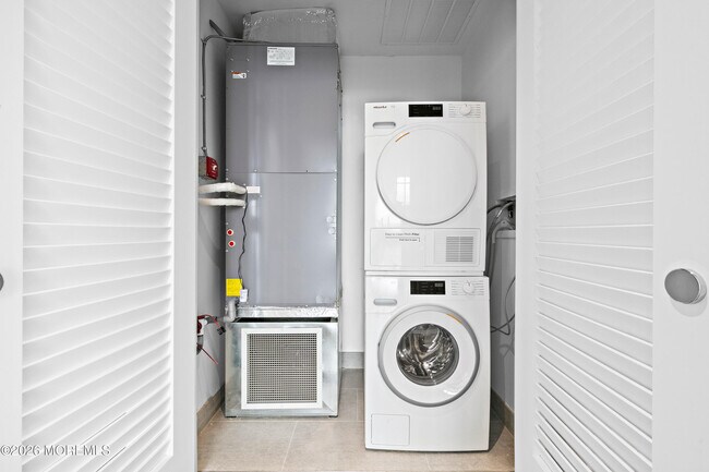 Building Photo - 15 Morris Ave