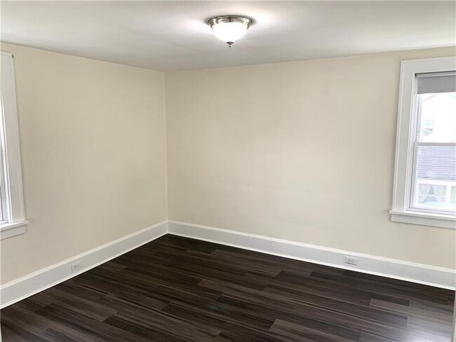 Building Photo - 3506 8th Ave