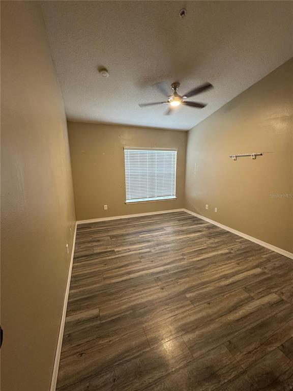 Building Photo - 4324 S Kirkman Rd