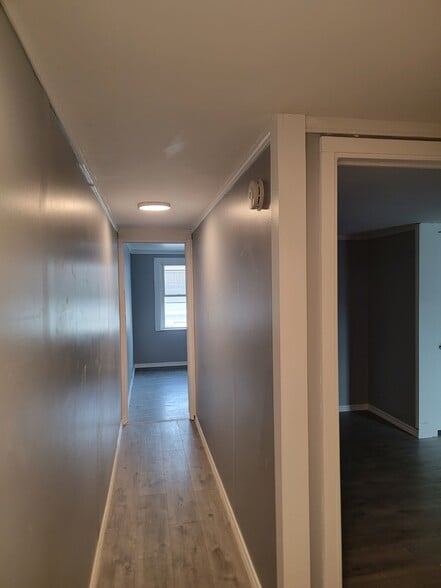 Building Photo - 437 Morgan Ave