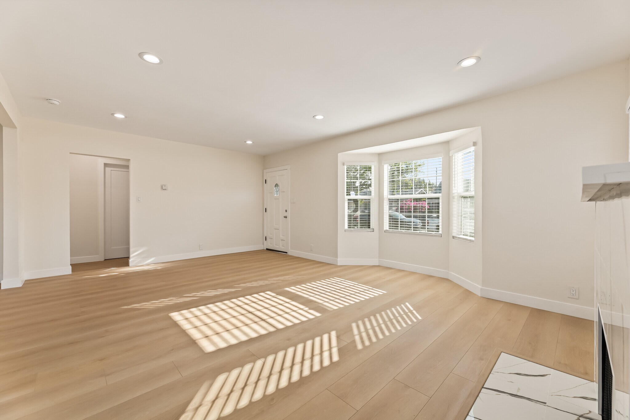 Building Photo - 9716 Felton Ave