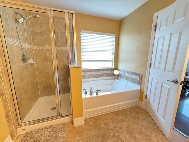 Building Photo - 2274 Geneva Dr