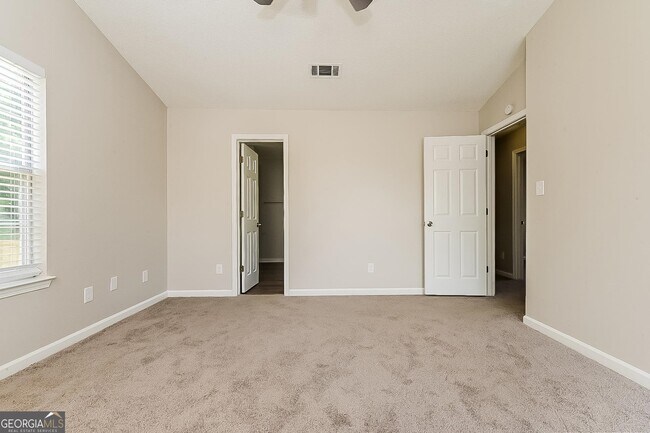 Building Photo - 43 Bridlewood Ct