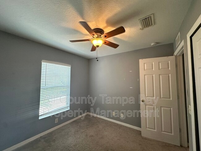 Building Photo - 9448 Charlesberg Dr