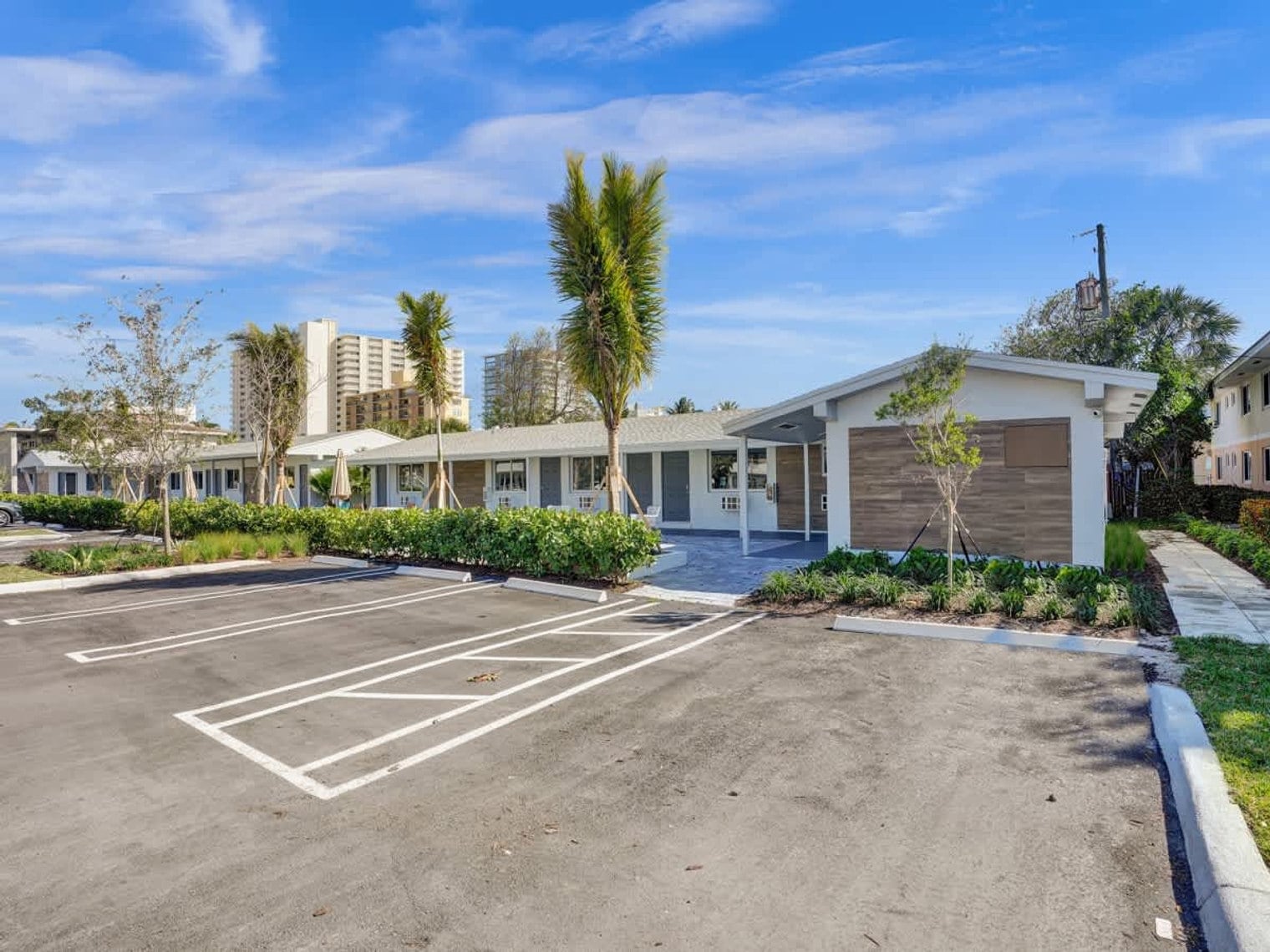 Building Photo - 3204 NE 9th St