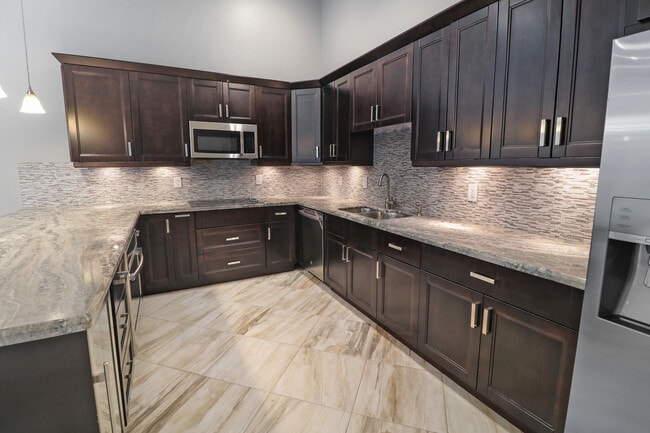Building Photo - 9713 Boca Gardens Pkwy