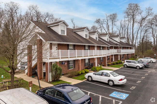 Building Photo - Tallmadge Pointe