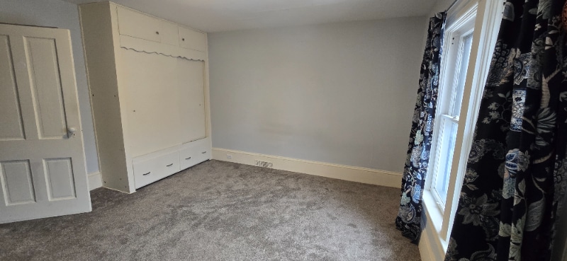 Building Photo - 724 N Evans St