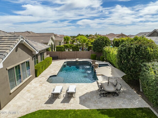 Building Photo - 2051 E Aris Dr