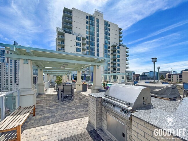Building Photo - STUNNING 2 BED/2 BATH CONDO AVAILABLE IN THE DISCOVERY BUILDING IN CORTEZ HILL!